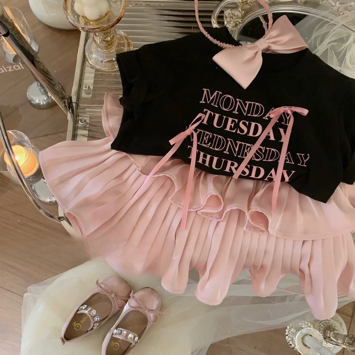 Girls' Pleated Skirt Western Style Letter T-shirt Two-piece Suit — photo 6
