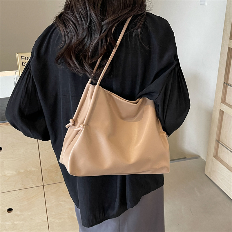 Womens Tote Large-capacity Shoulder Bag — photo 3