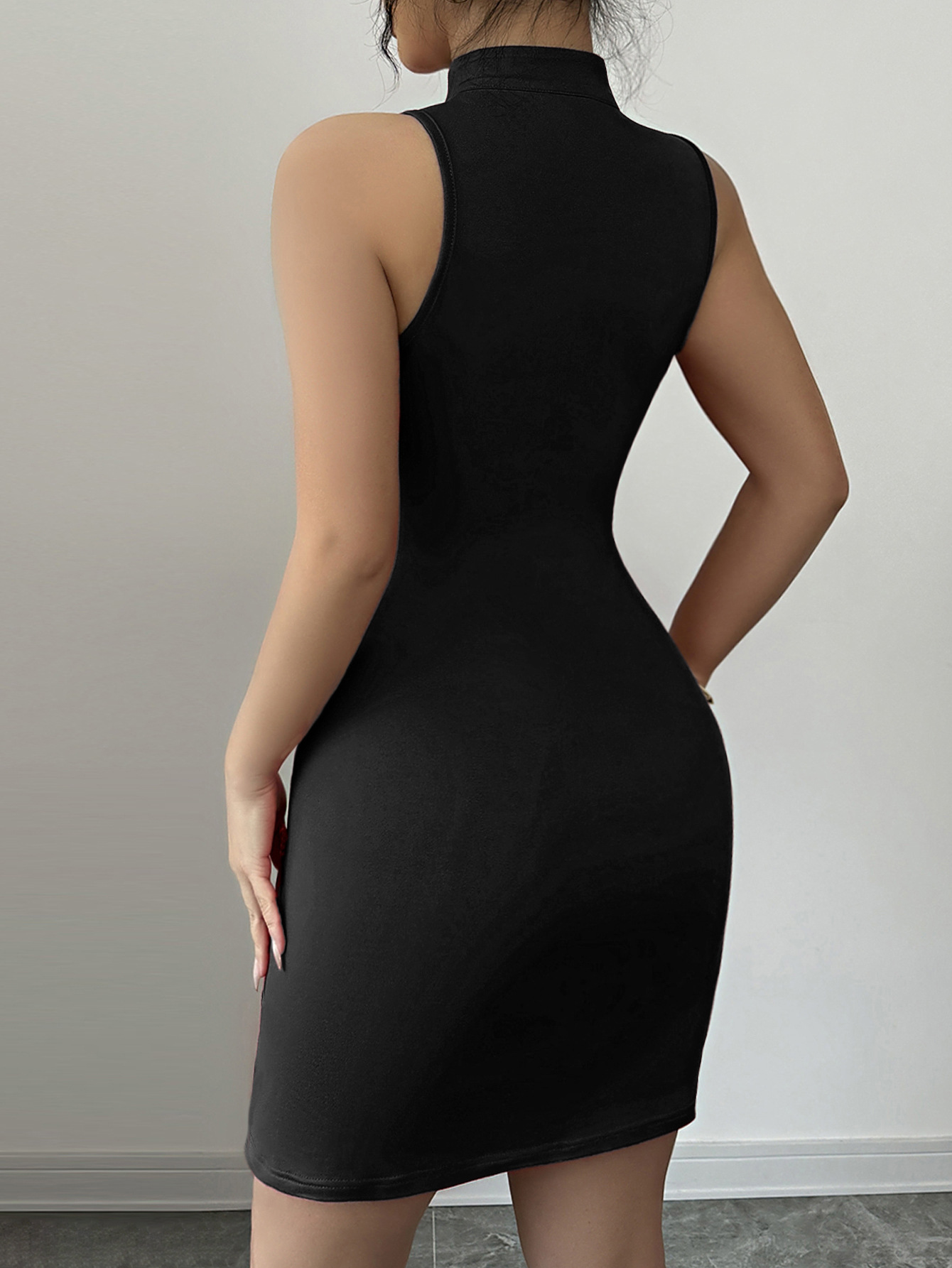 Womens Elegant Figure-flattering Modernized Cheongsam Dress — photo 4
