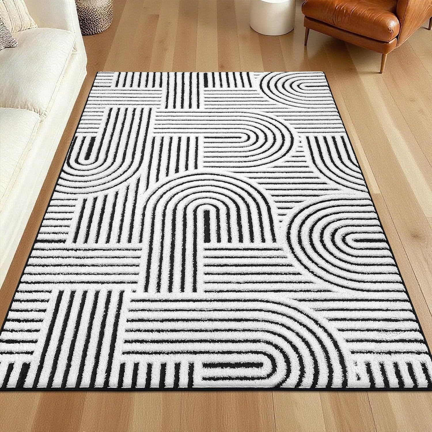 Soft-Touch Minimalist Rug — photo 5