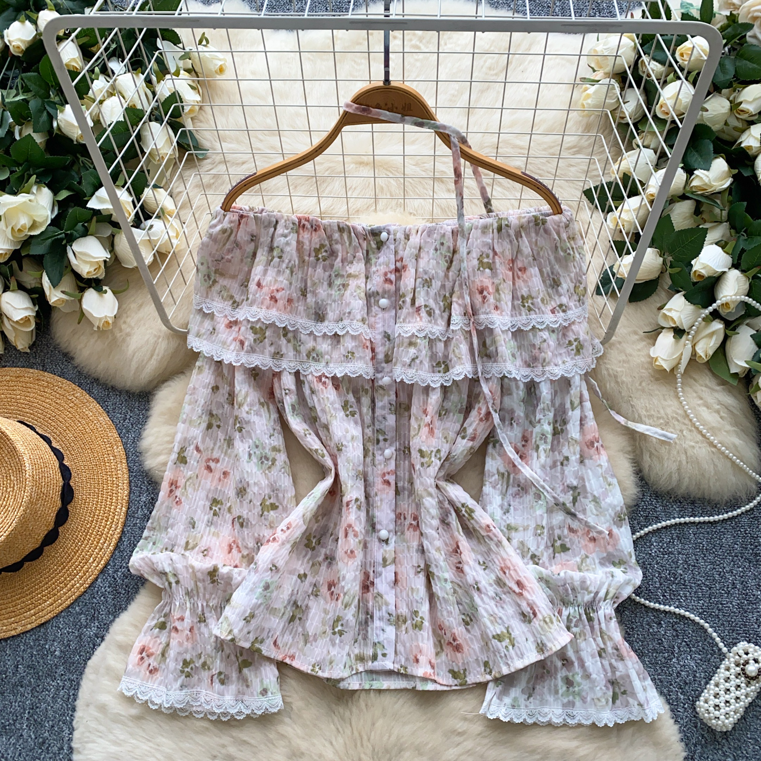 Womens Lace-Patchwork Ruffled Flare-Sleeve Floral Blouse — photo 3