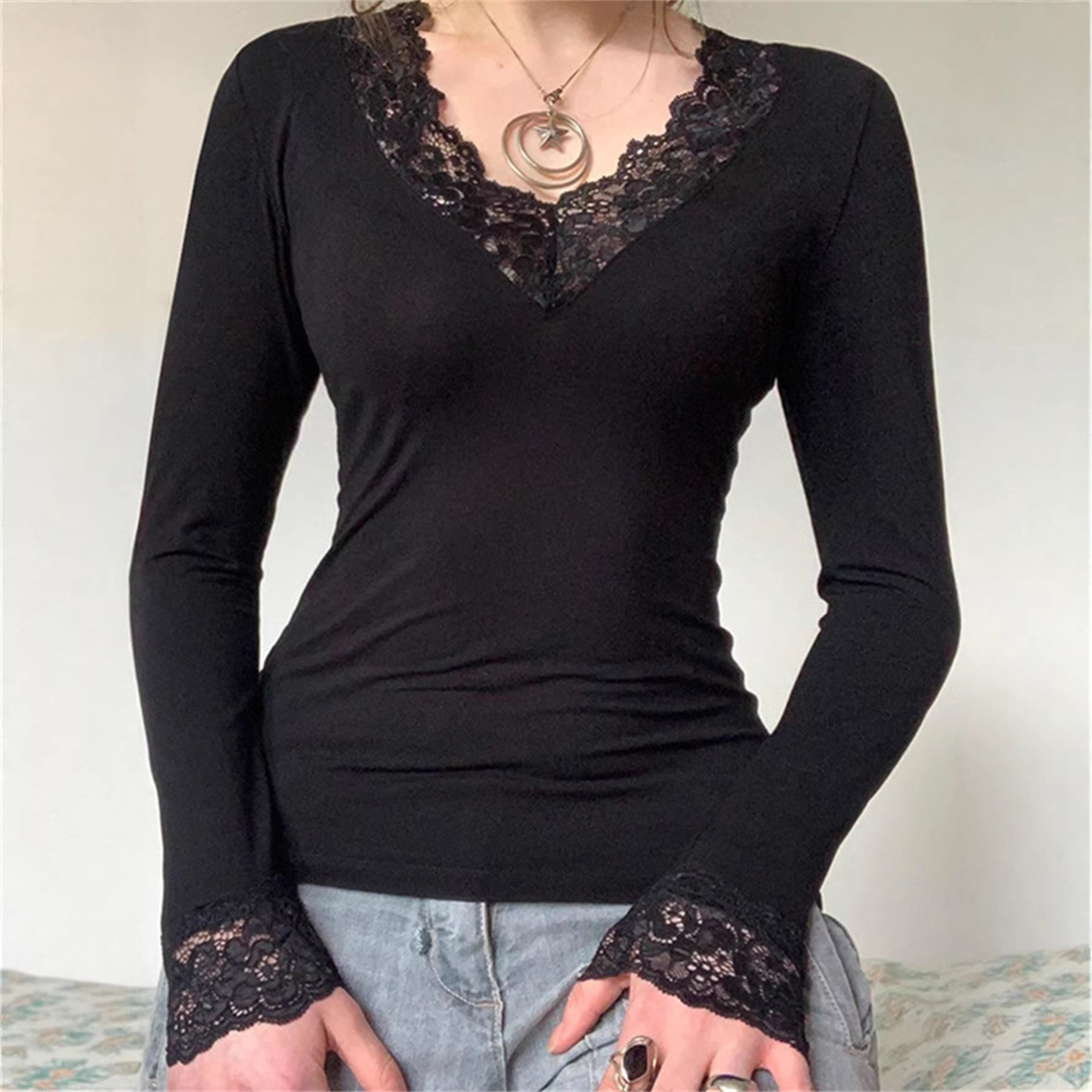 Womens Solid-color V-neck Lace-panel Top — photo 8