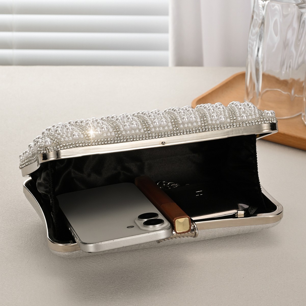 Pearl-embellished Diamond-studded Womens Chain Tote Crossbody Bag — photo 3