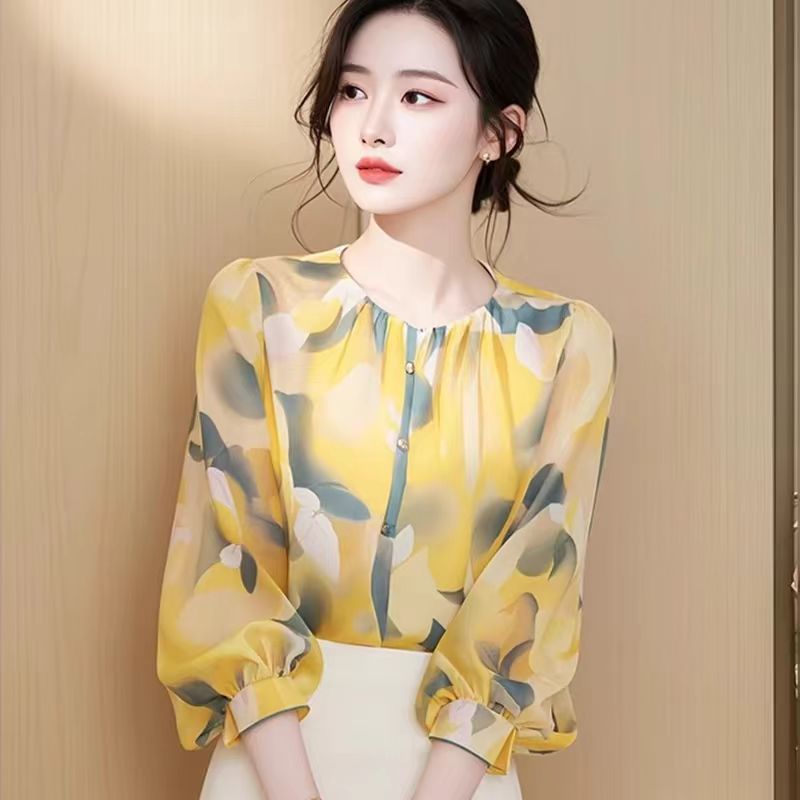 Womens French-style Floral Chiffon Blouse With Three-Quarter Sleeves — photo 3